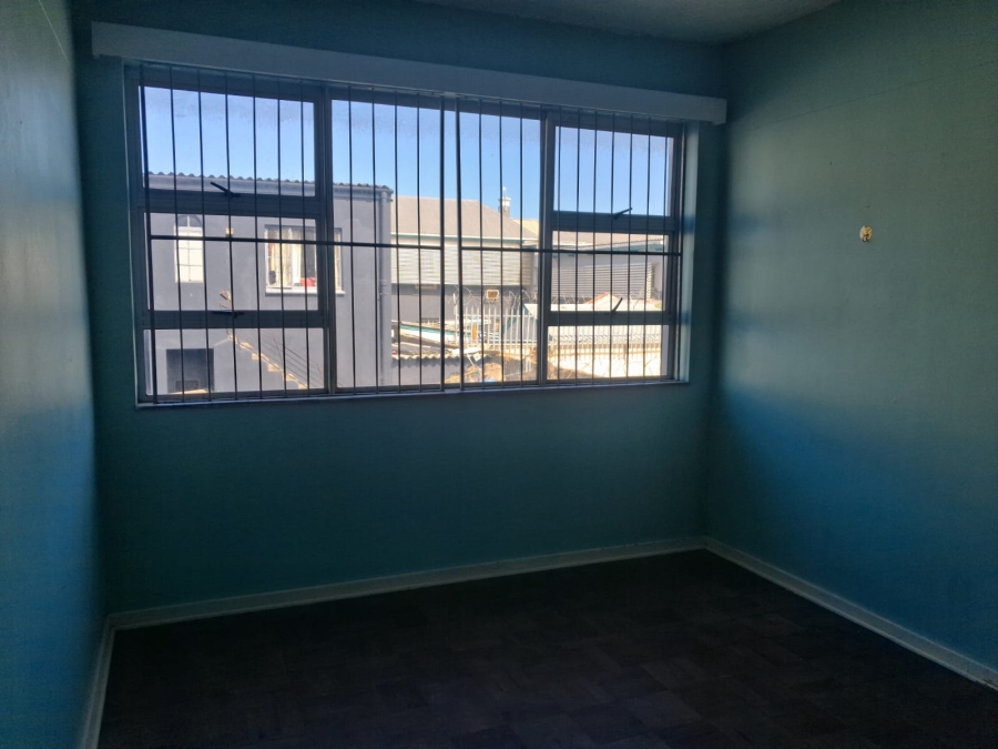 To Let 1 Bedroom Property for Rent in Southernwood Eastern Cape